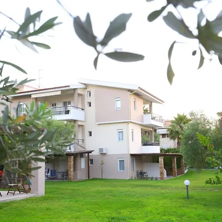 Dionisos Apartment *