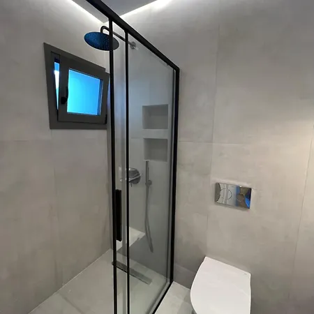 Dionisos Apartment