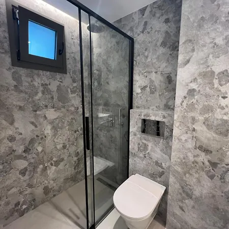 Apartment Dionisos *
