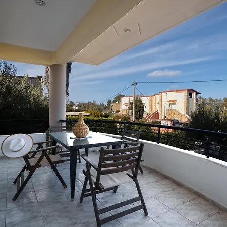 Dionisos Apartment