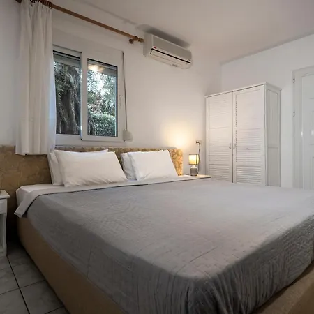 Apartment Dionisos *